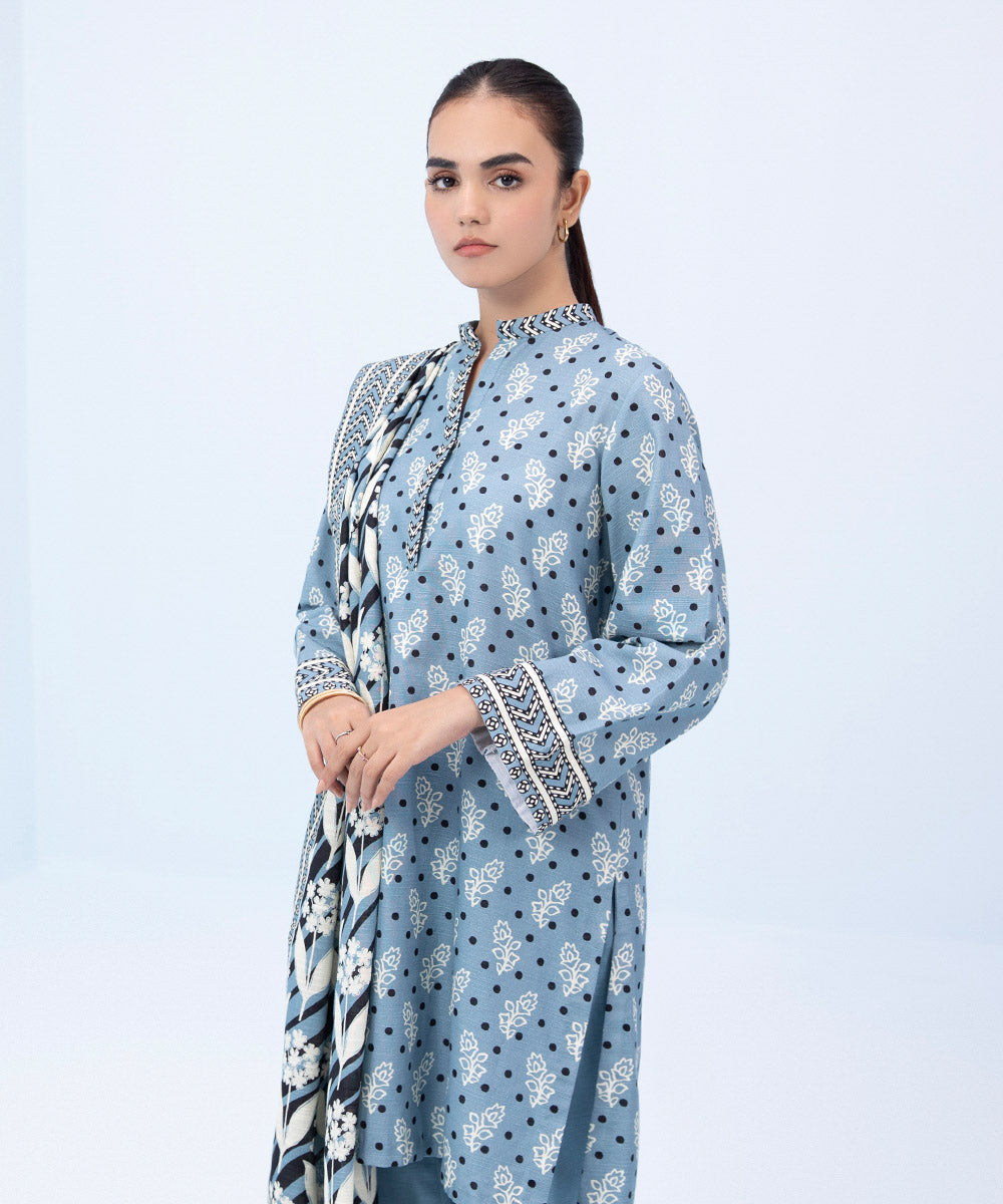 Sapphire - 3 Piece - Printed Khaddar Suit