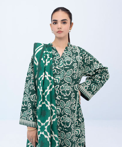 Sapphire - 3 Piece - Printed Khaddar Suit