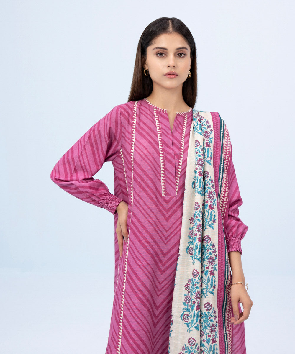 Sapphire - 3 Piece - Printed Khaddar Suit