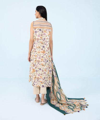 Sapphire - 3 Piece - Printed Khaddar Suit