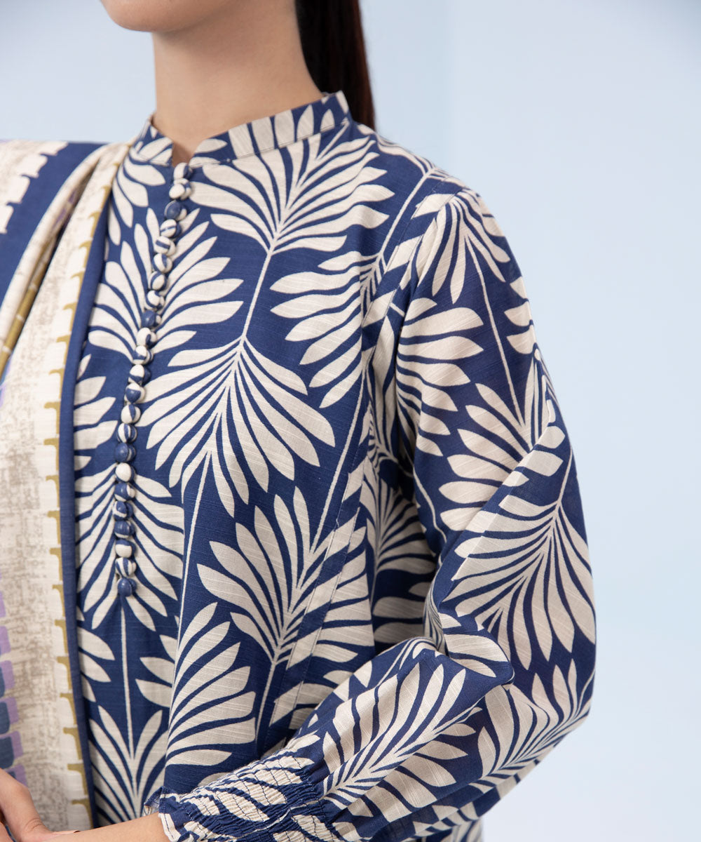 Sapphire - 3 Piece - Printed Khaddar Suit