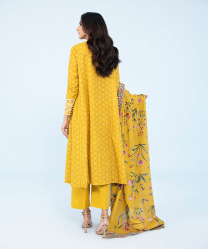 Sapphire - 3 Piece - Printed Khaddar Suit