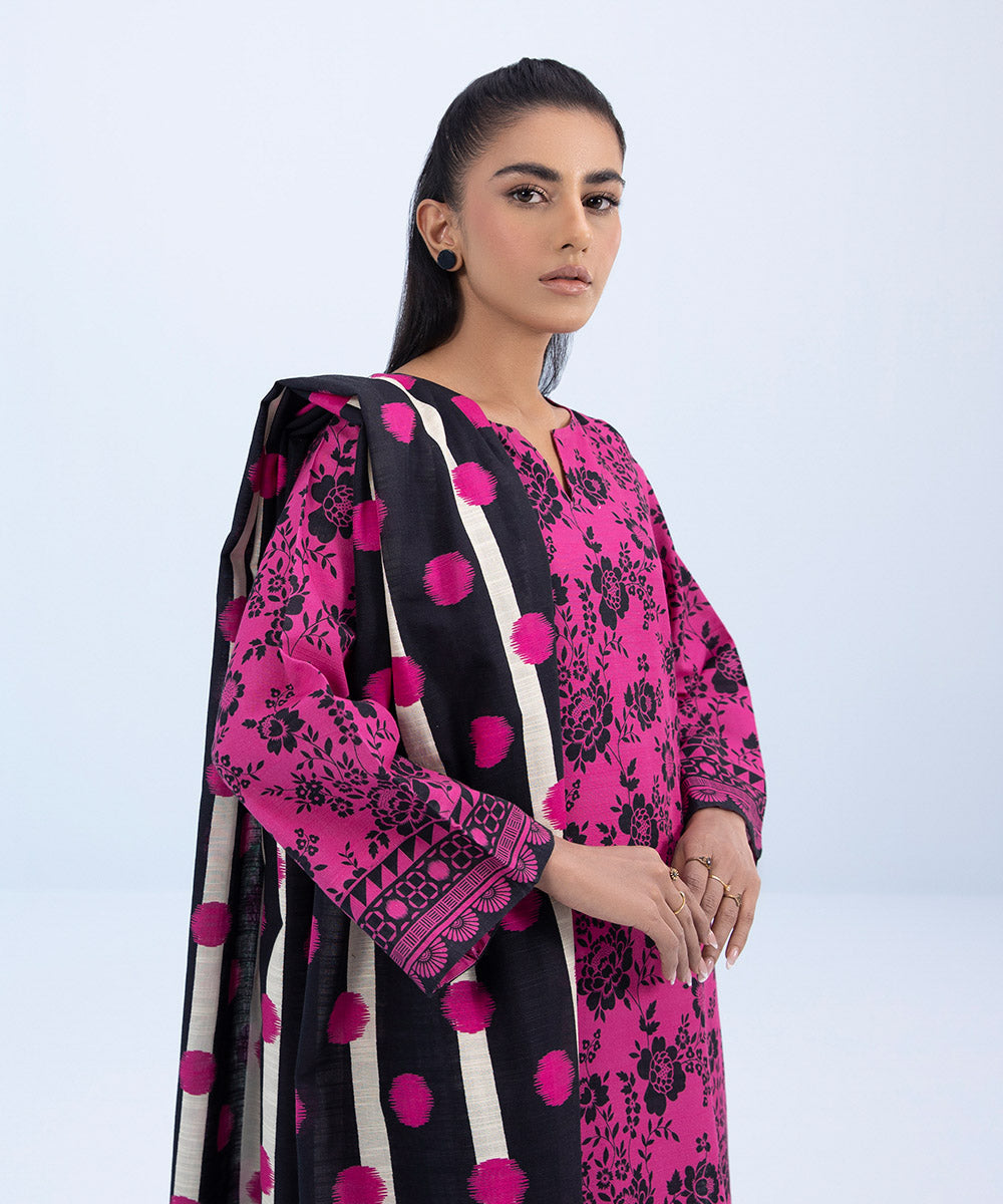 Sapphire - 3 Piece - Printed Khaddar Suit