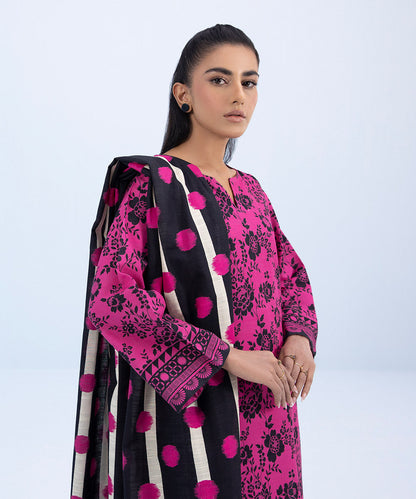 Sapphire - 3 Piece - Printed Khaddar Suit