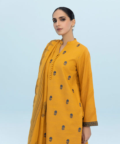 Sapphire - 3 Piece - Embroidered Zari Khaddar Suit