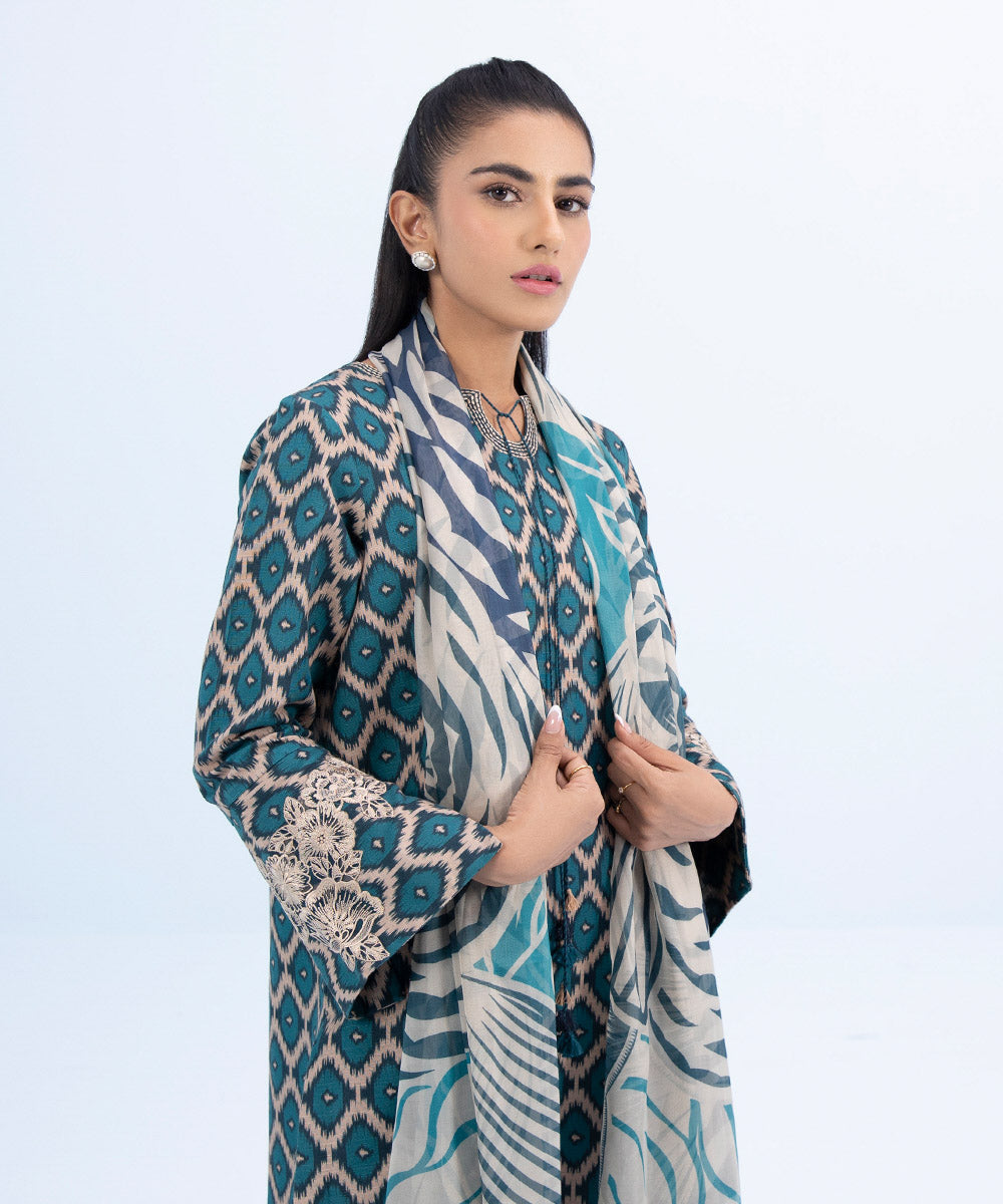 Sapphire - 3 Piece - Embroidered Khaddar Suit