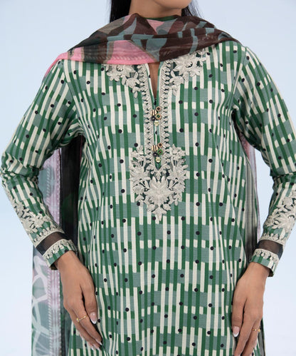 Sapphire - 3 Piece - Embroidered Khaddar Suit