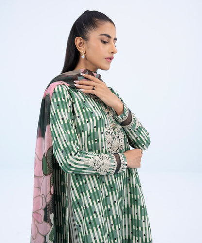 Sapphire - 3 Piece - Embroidered Khaddar Suit