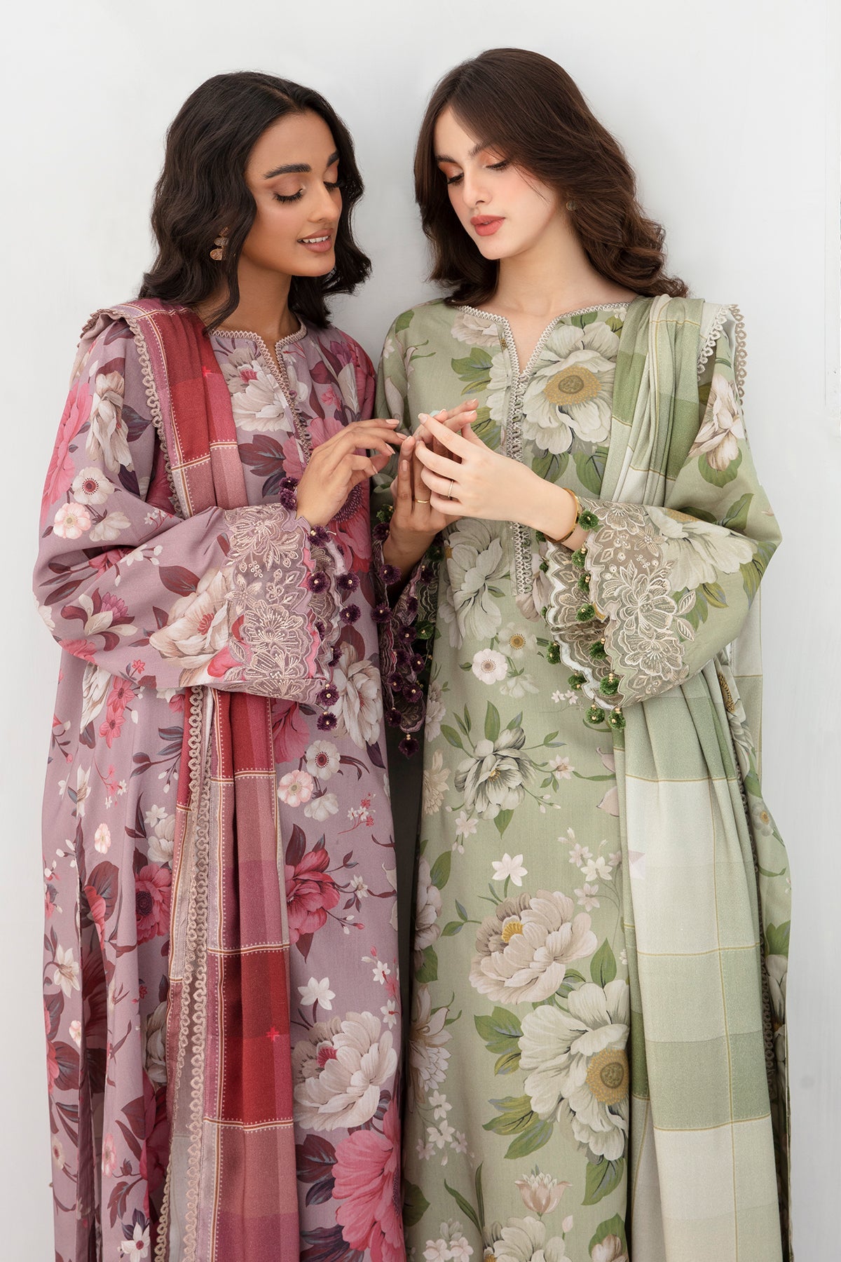 Baroque - EMBROIDERED VISCOSE UF-446