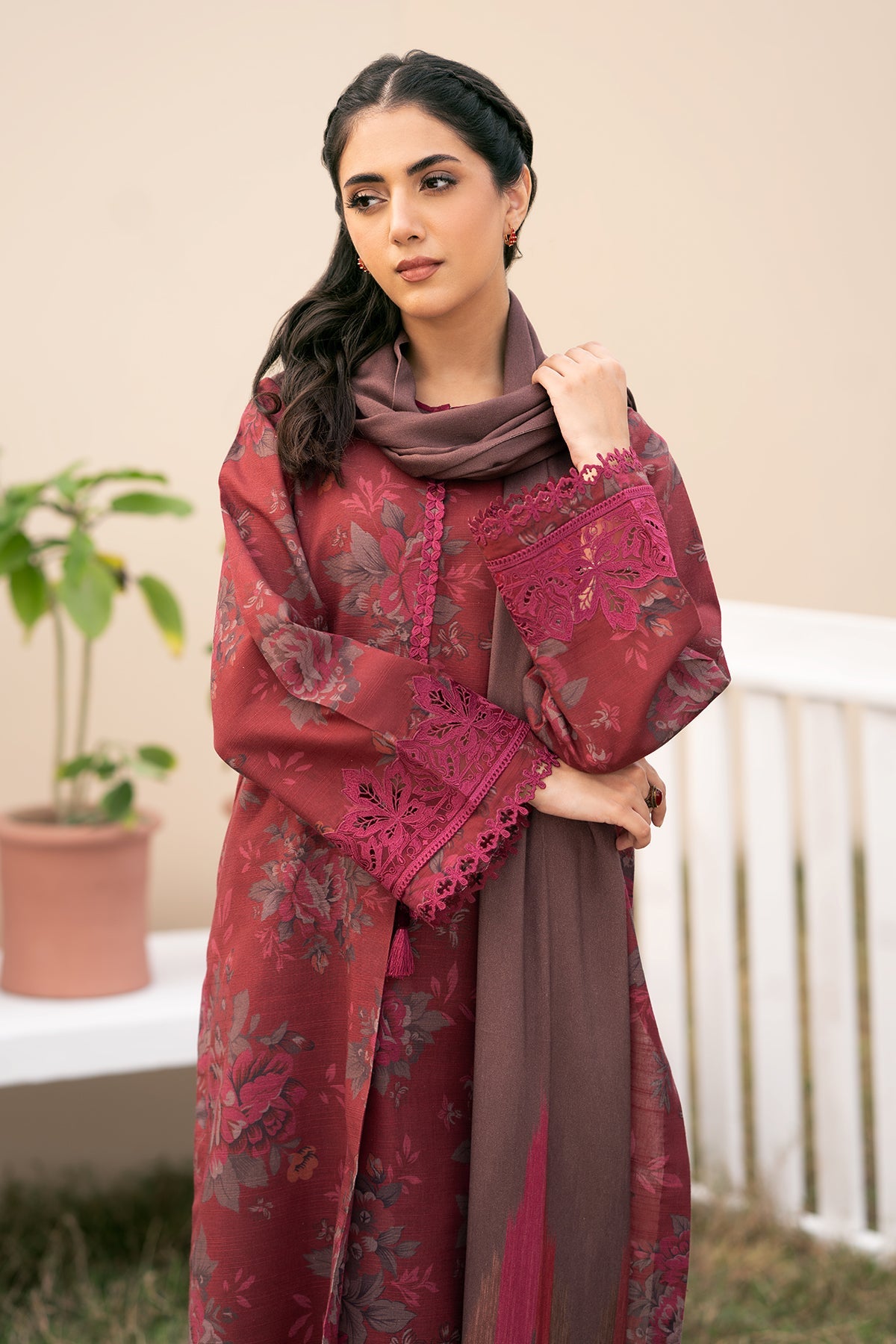 Baroque - DIGITAL PRINTED SLUB KHADDAR UF-496