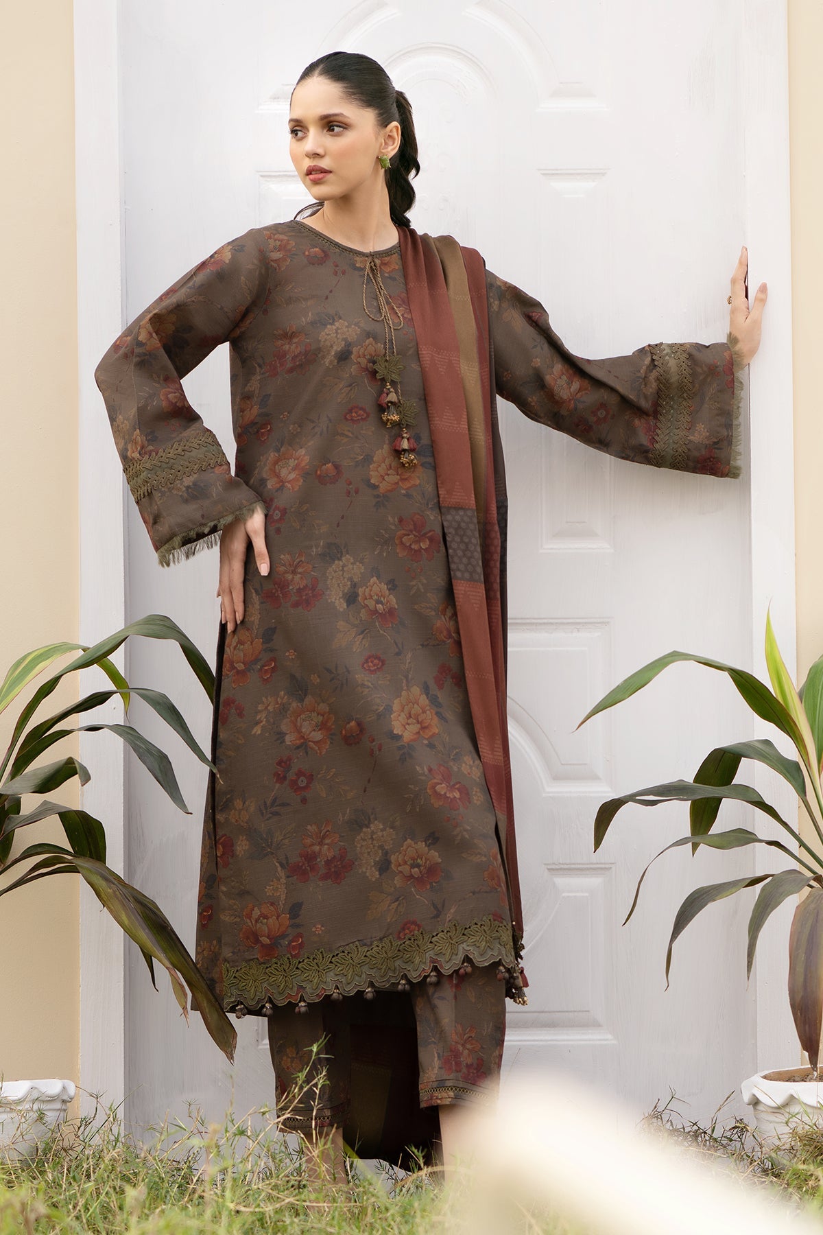 Baroque - EMBROIDERED SLUB KHADDAR UF-497