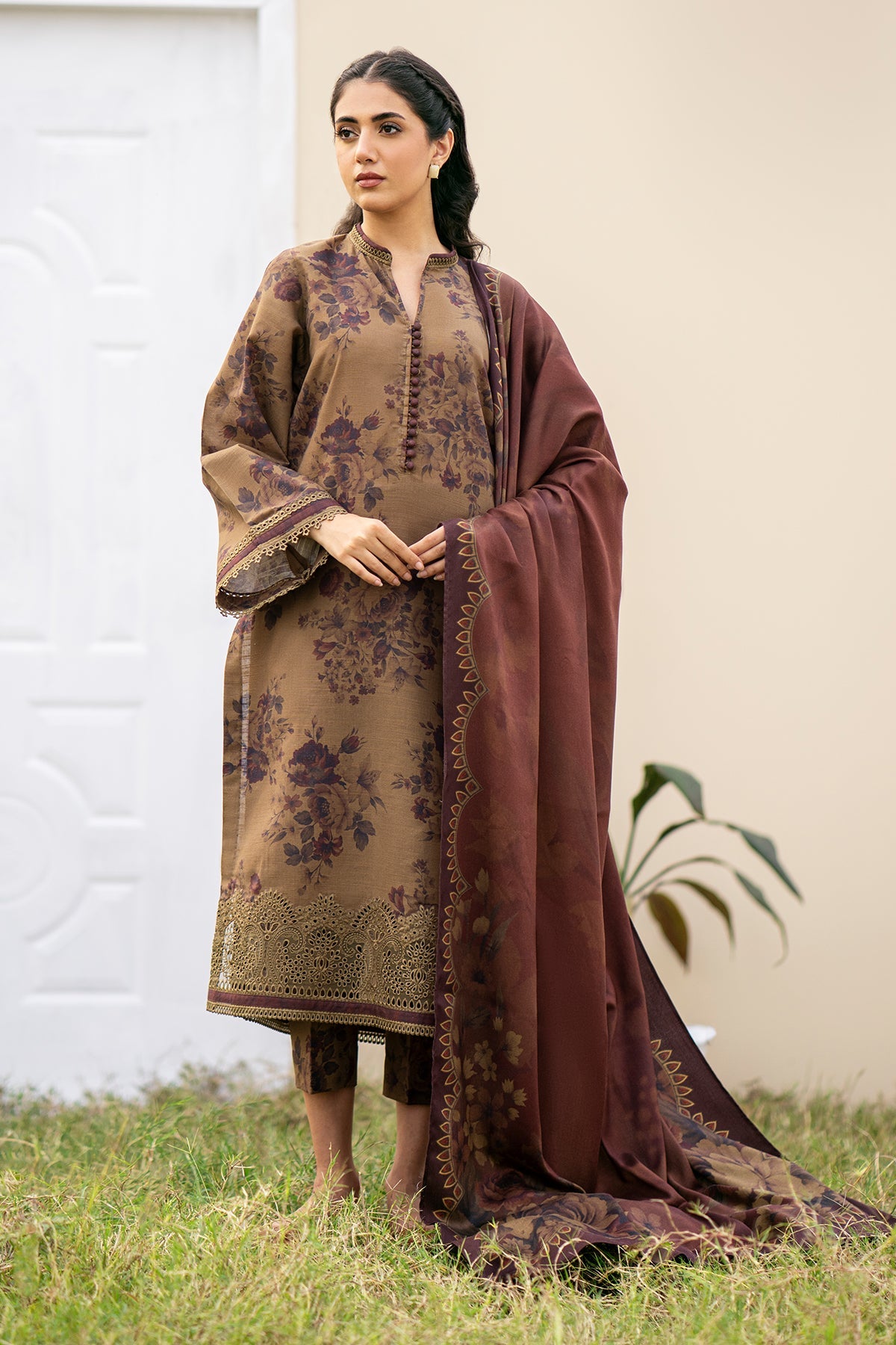 Baroque - DIGITAL PRINTED SLUB KHADDAR UF-499