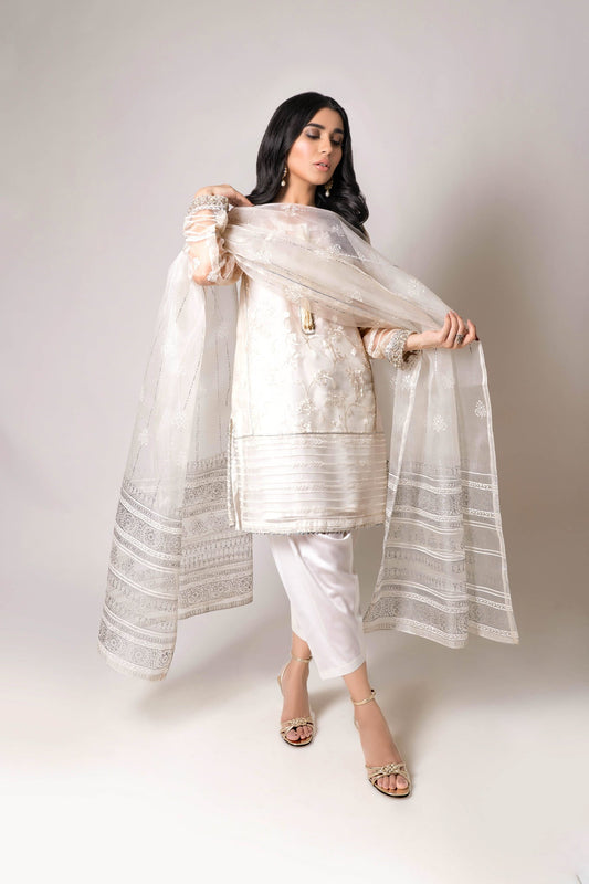 Ayesha Naveed - Porcelain