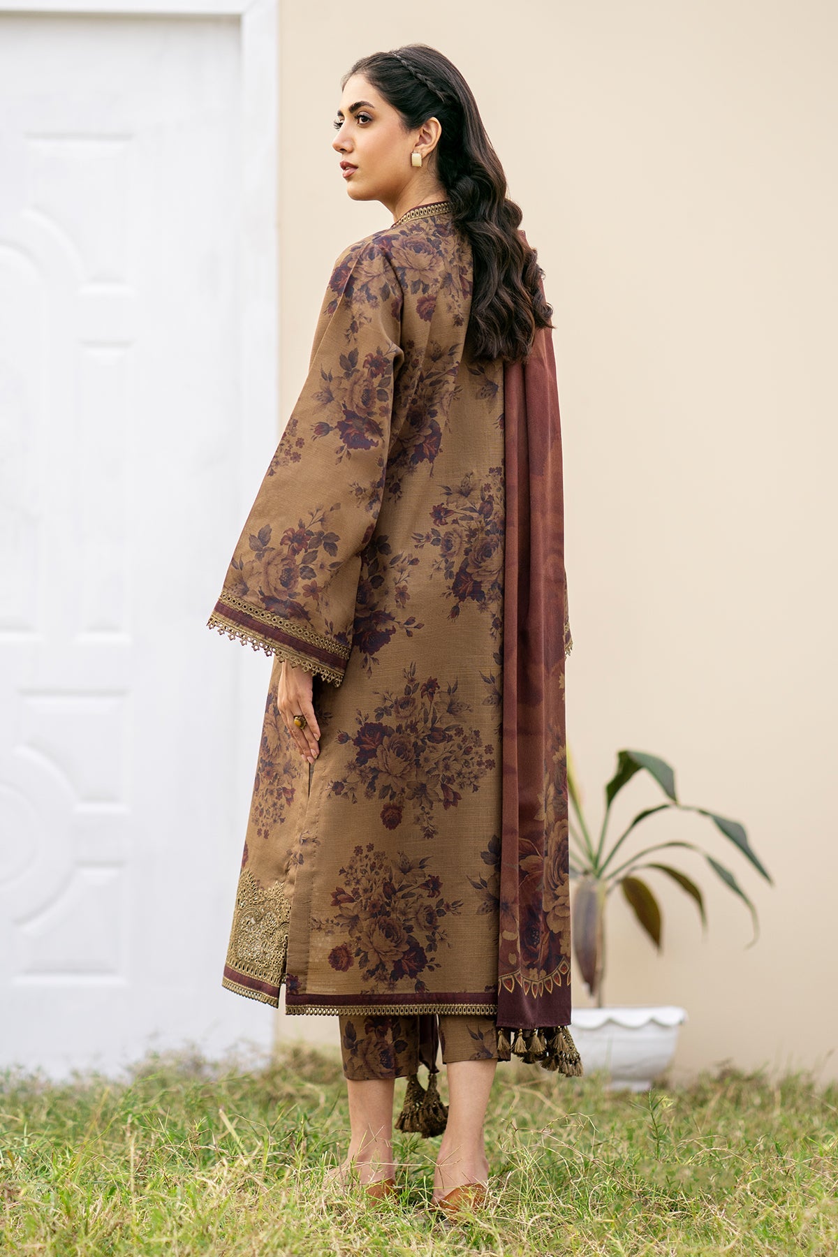 Baroque - DIGITAL PRINTED SLUB KHADDAR UF-499