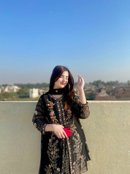 Four Season Boutique - NOOR JAHAN BLACK