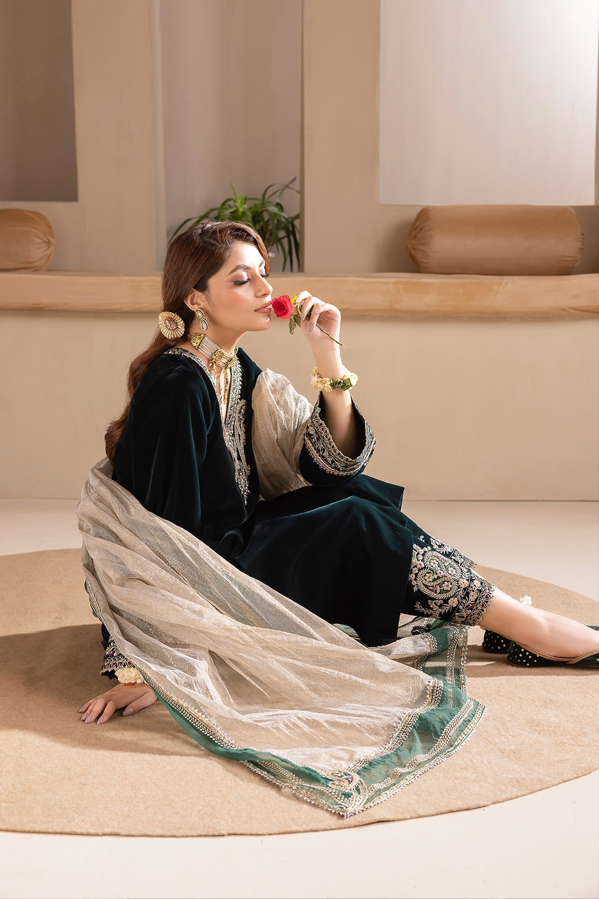 Baroque - EMBROIDERED VELVET PR-858