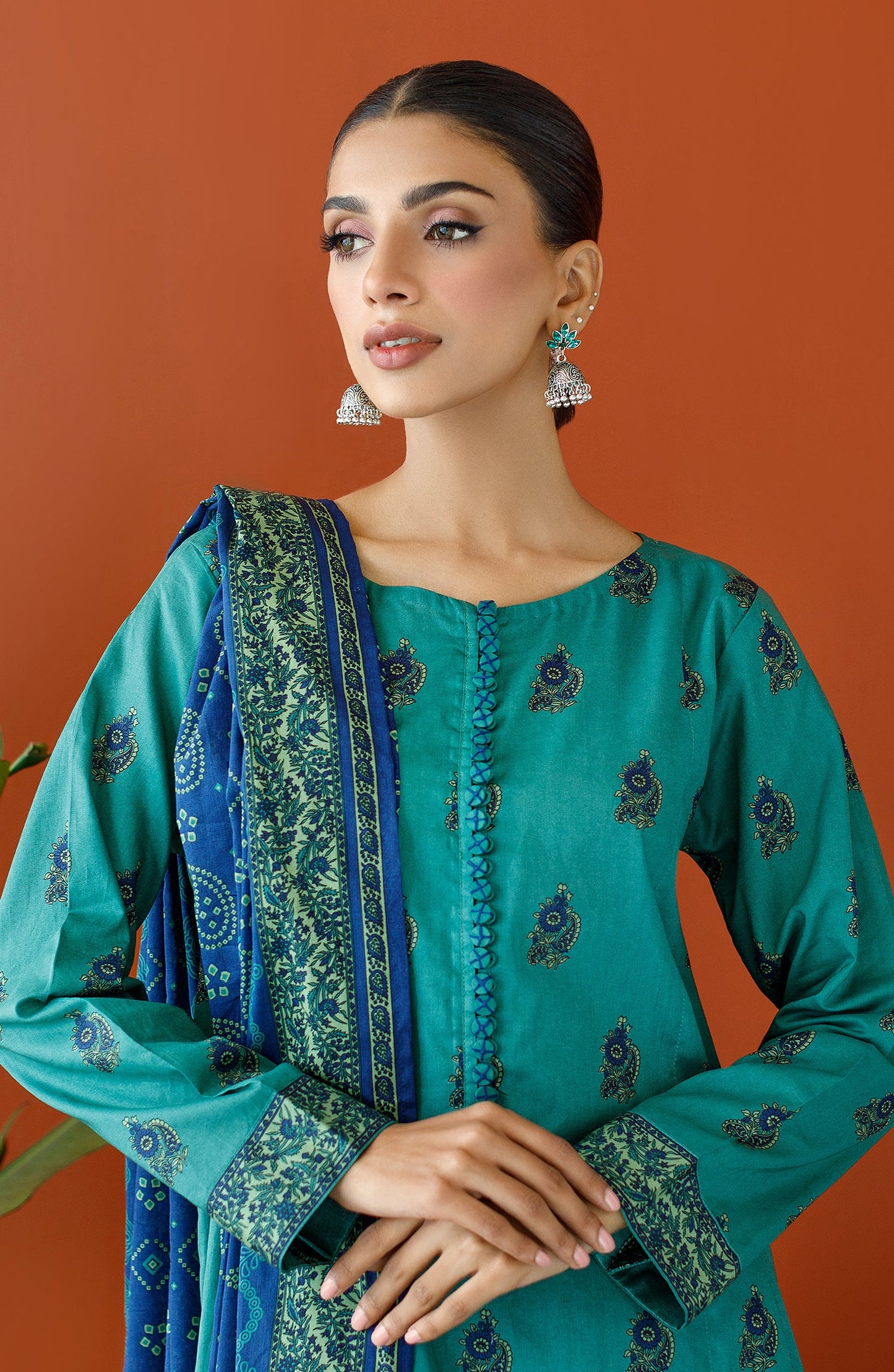 Orient - Unstitched 3 Piece Printed Cambric Shirt , Cambric Pant and Lawn Dupatta