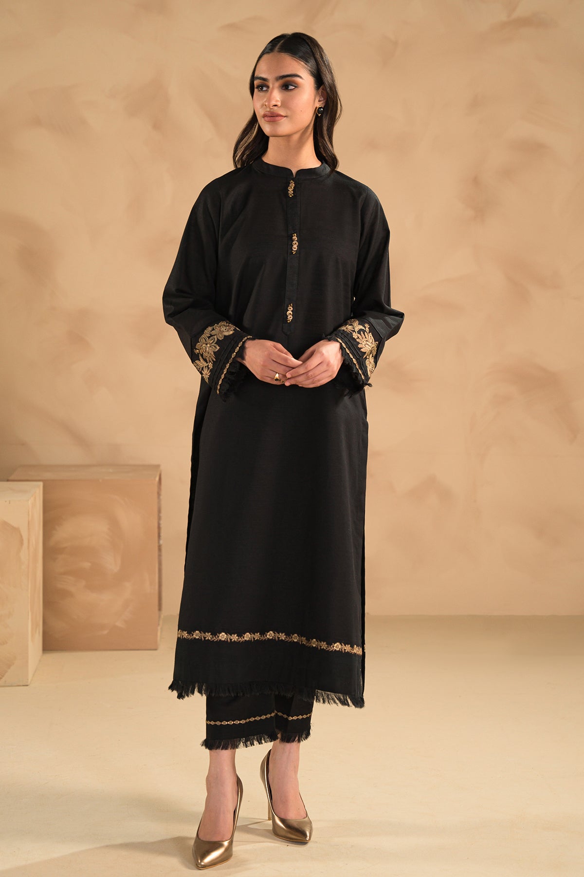 Baroque - EMBROIDERED SLUB KHADDAR PR-884