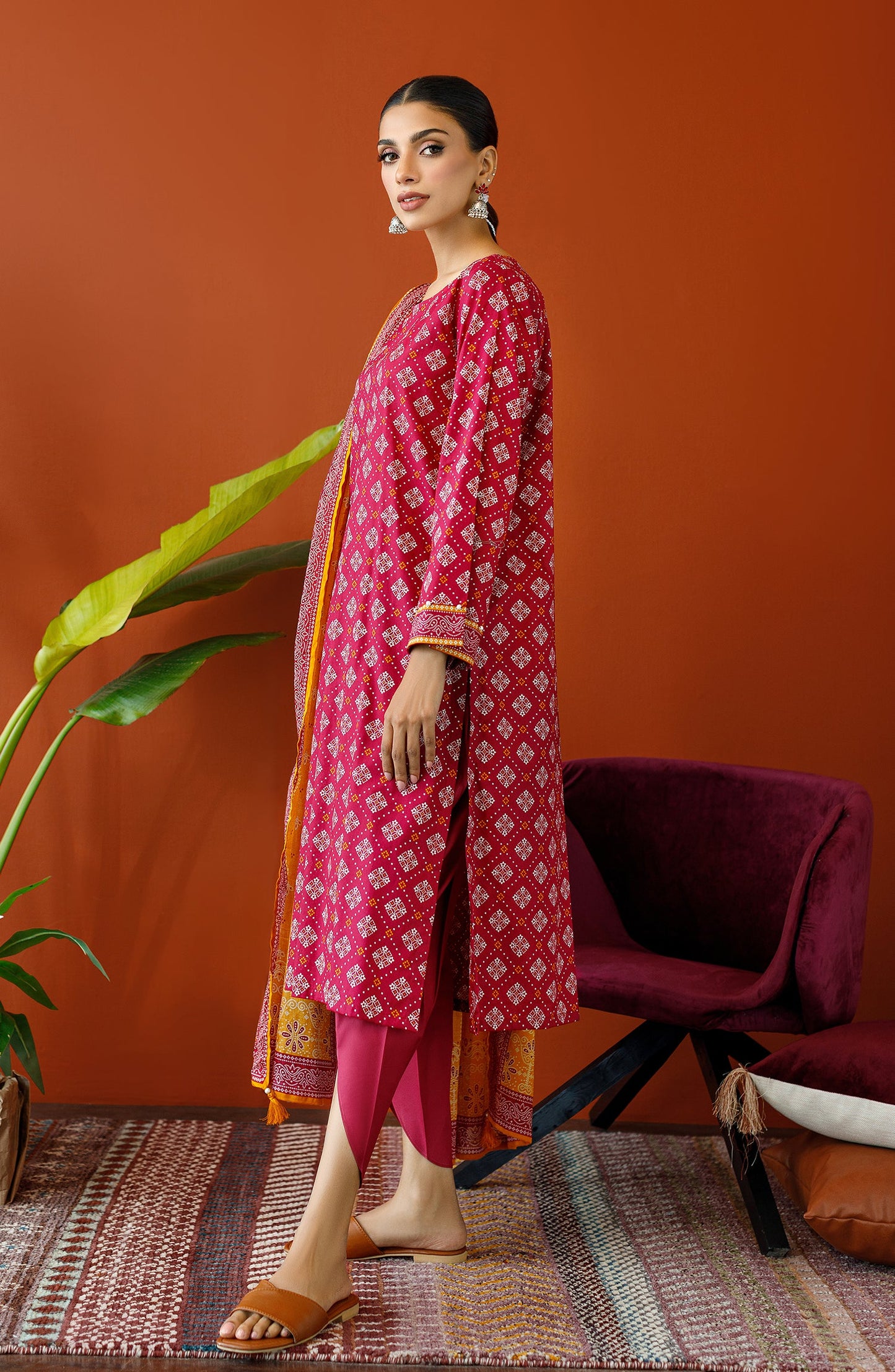 Orient - Unstitched 3 Piece Printed Cambric Shirt , Cambric Pant and Lawn Dupatta