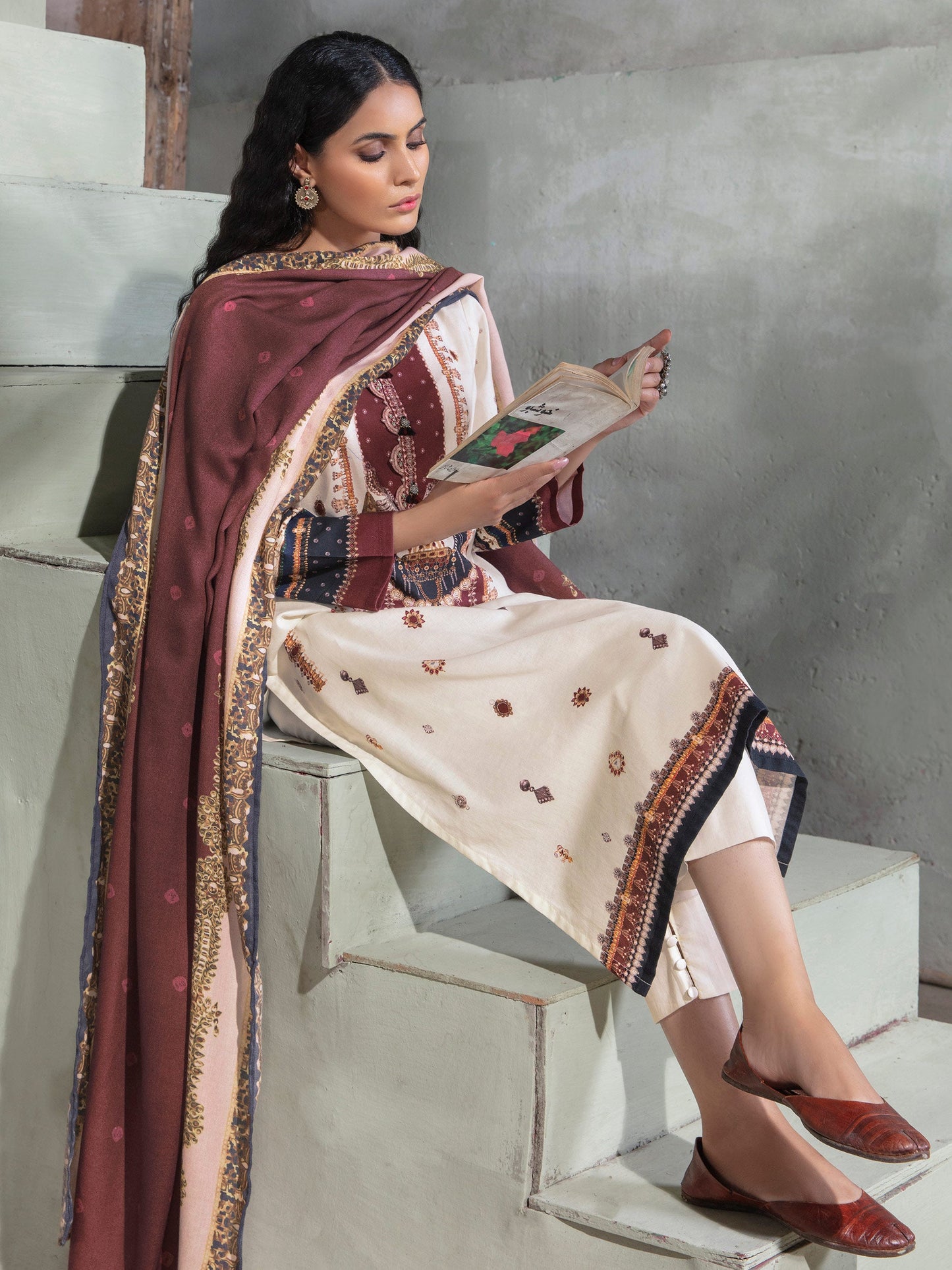 2 Piece Khaddar Suit-Printed (Unstitched)