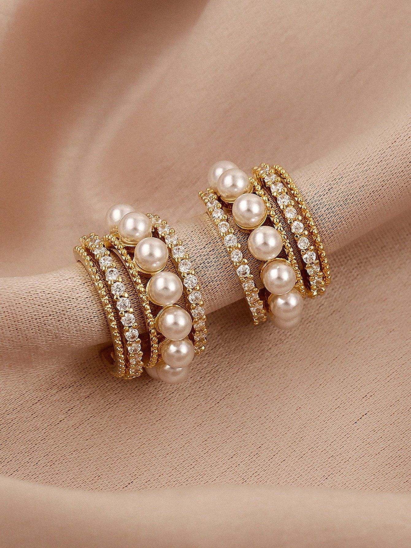 Bustangi - Shein- Faux Pearl Decor Hoop Earrings