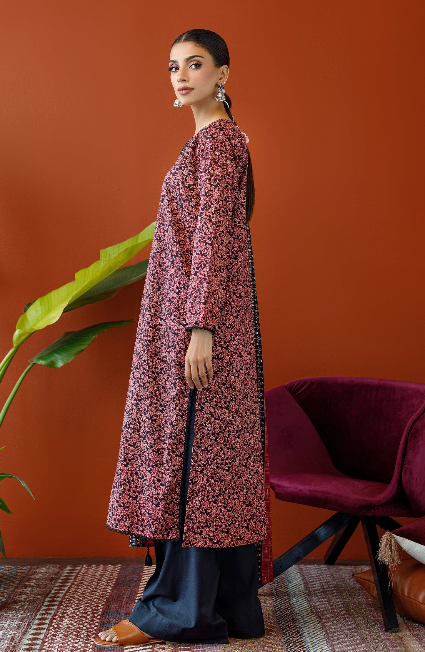 Orient - Unstitched 3 Piece Printed Cambric Shirt , Cambric Pant and Lawn Dupatta