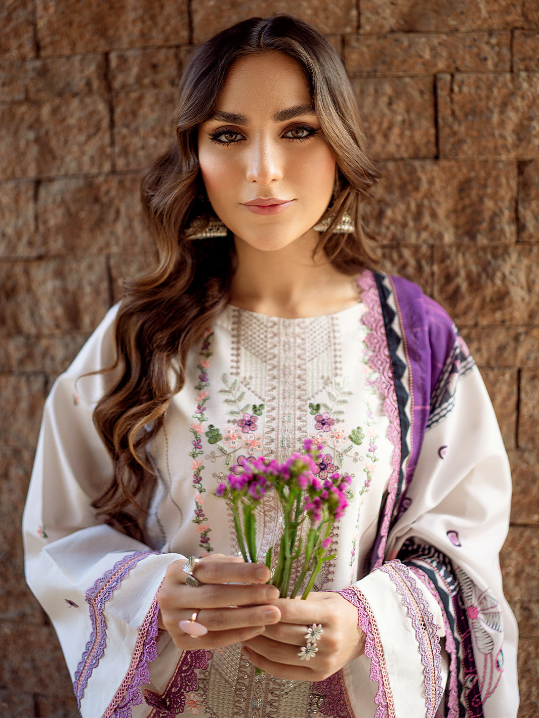 Binilyas - 1811 - B | Three Piece Unstitch