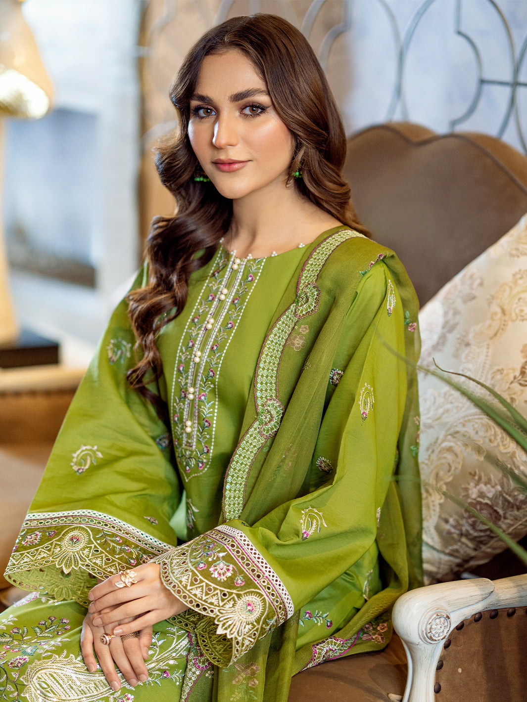 Binilyas - 1813 - B | Three Piece Unstitch