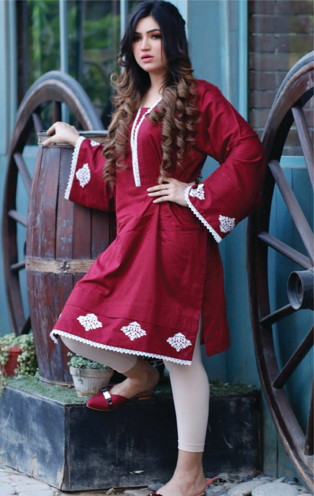 Bareeq Outfits - Maroon Embroidered Cotton Kurta