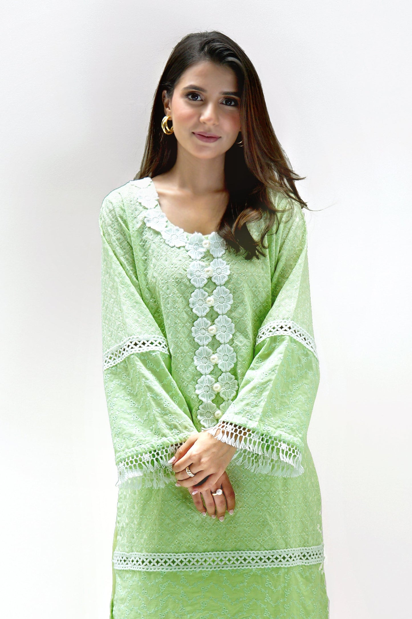 Ayesha Naveed - Pistachio