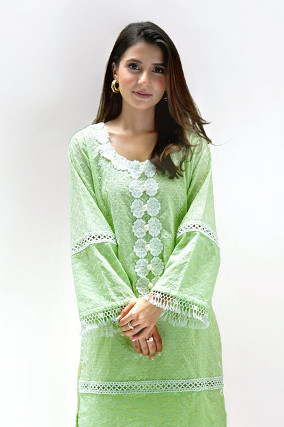Ayesha Naveed - Pistachio