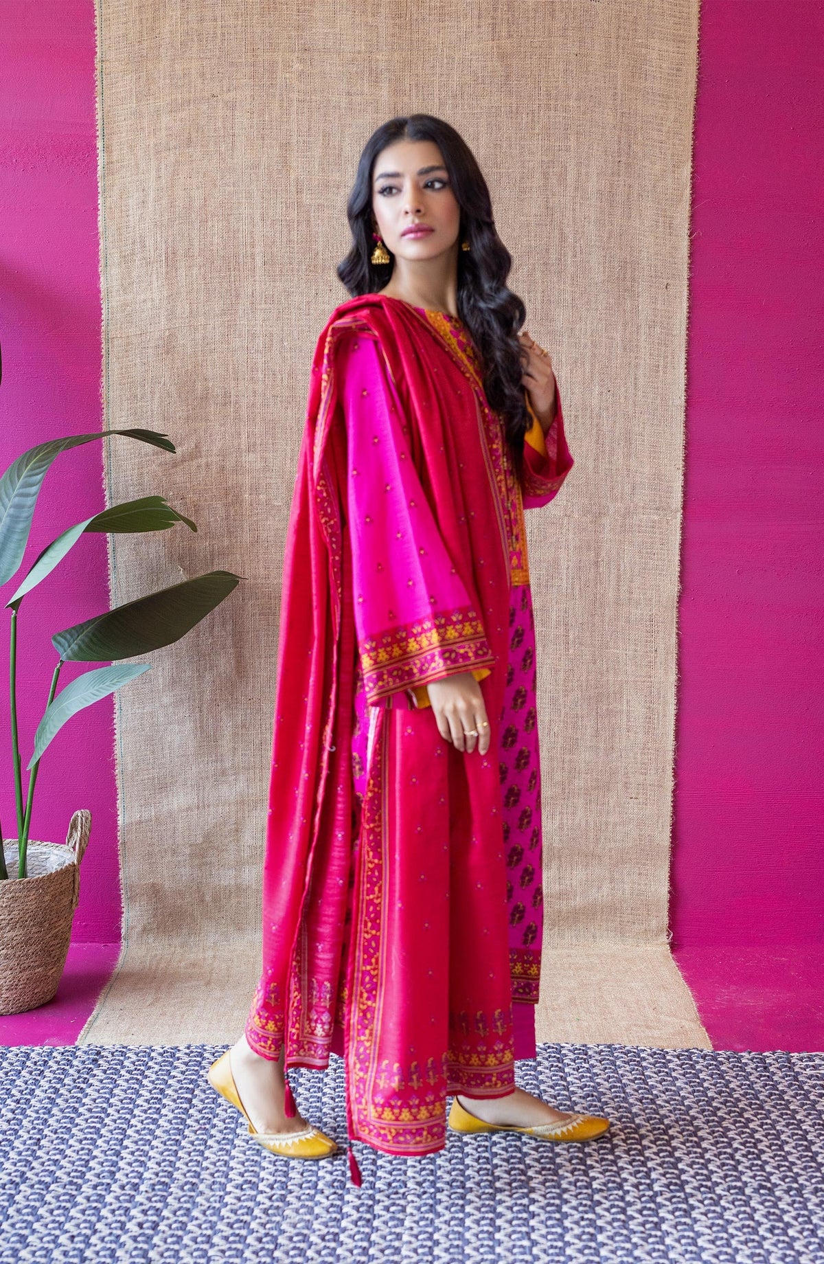 Orient - Unstitched 3 Piece Embroidered Khaddar Shirt , Khaddar Pant and Khaddar Dupatta