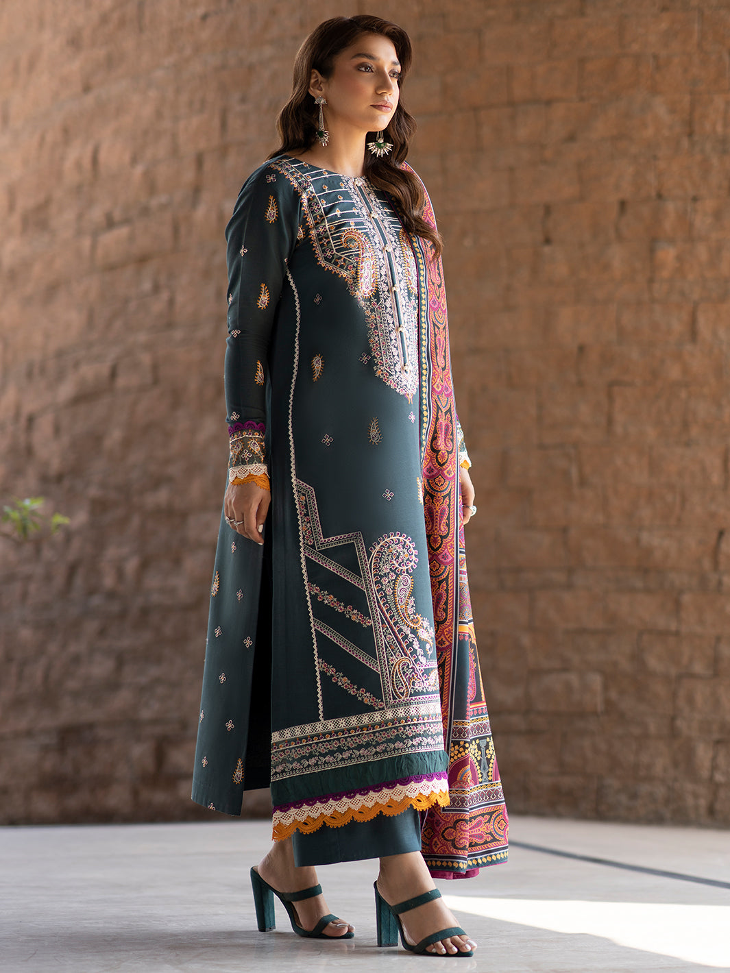 Binilyas - 1913 - A | 3 PC Khaddar Unstitched