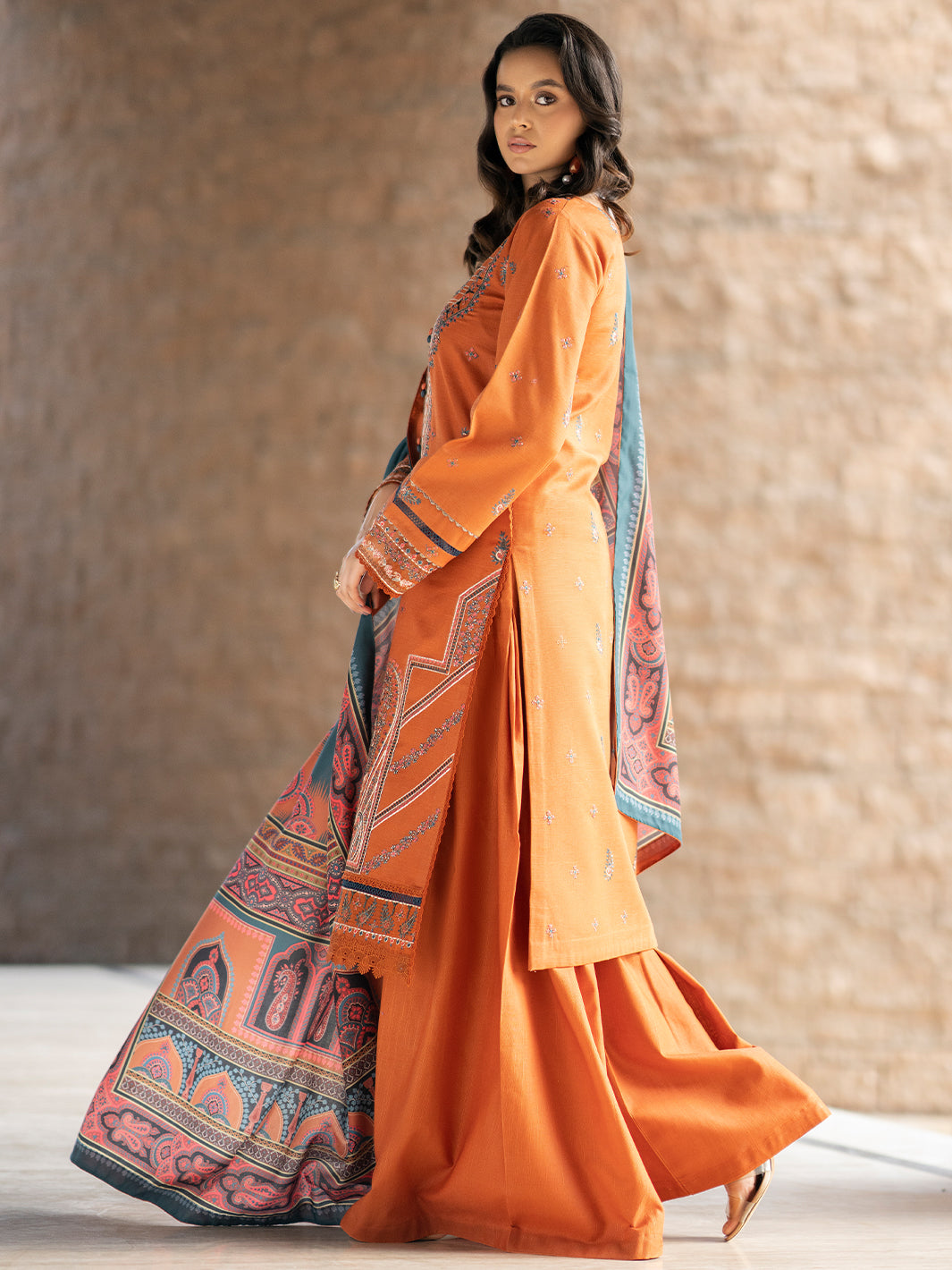 Binilyas - 1913 - B | 3 PC Khaddar Unstitched