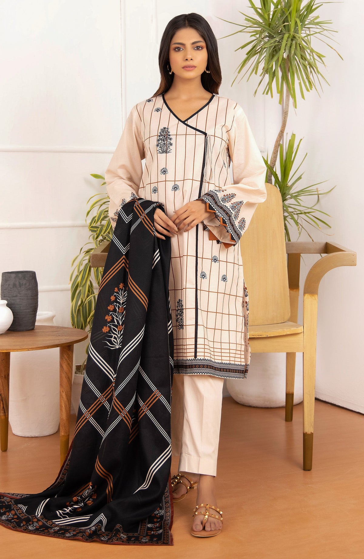 Orient - Unstitched 3 Piece Embroidered Lawn Suit