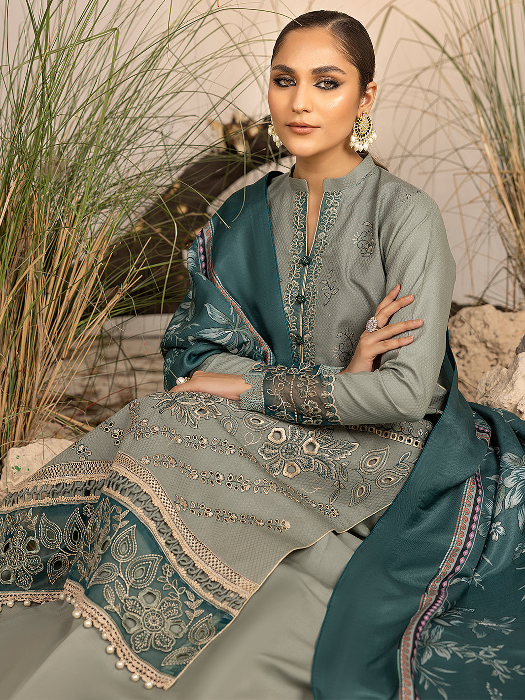 Binilyas - 1935 - B | 3 Piece Unstitched