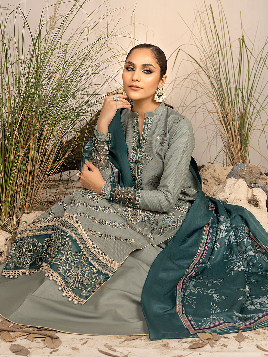 Binilyas - 1935 - B | 3 Piece Unstitched