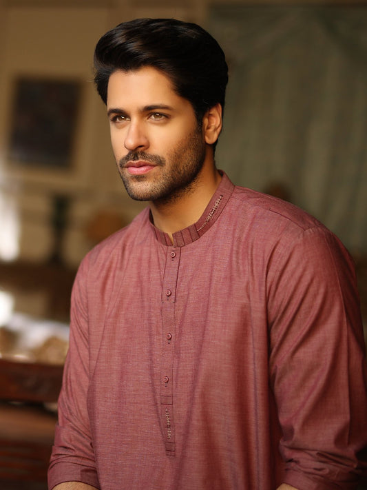 Edenrobe - Men's Burgundy Swish Collection - EMTSW19S-9771