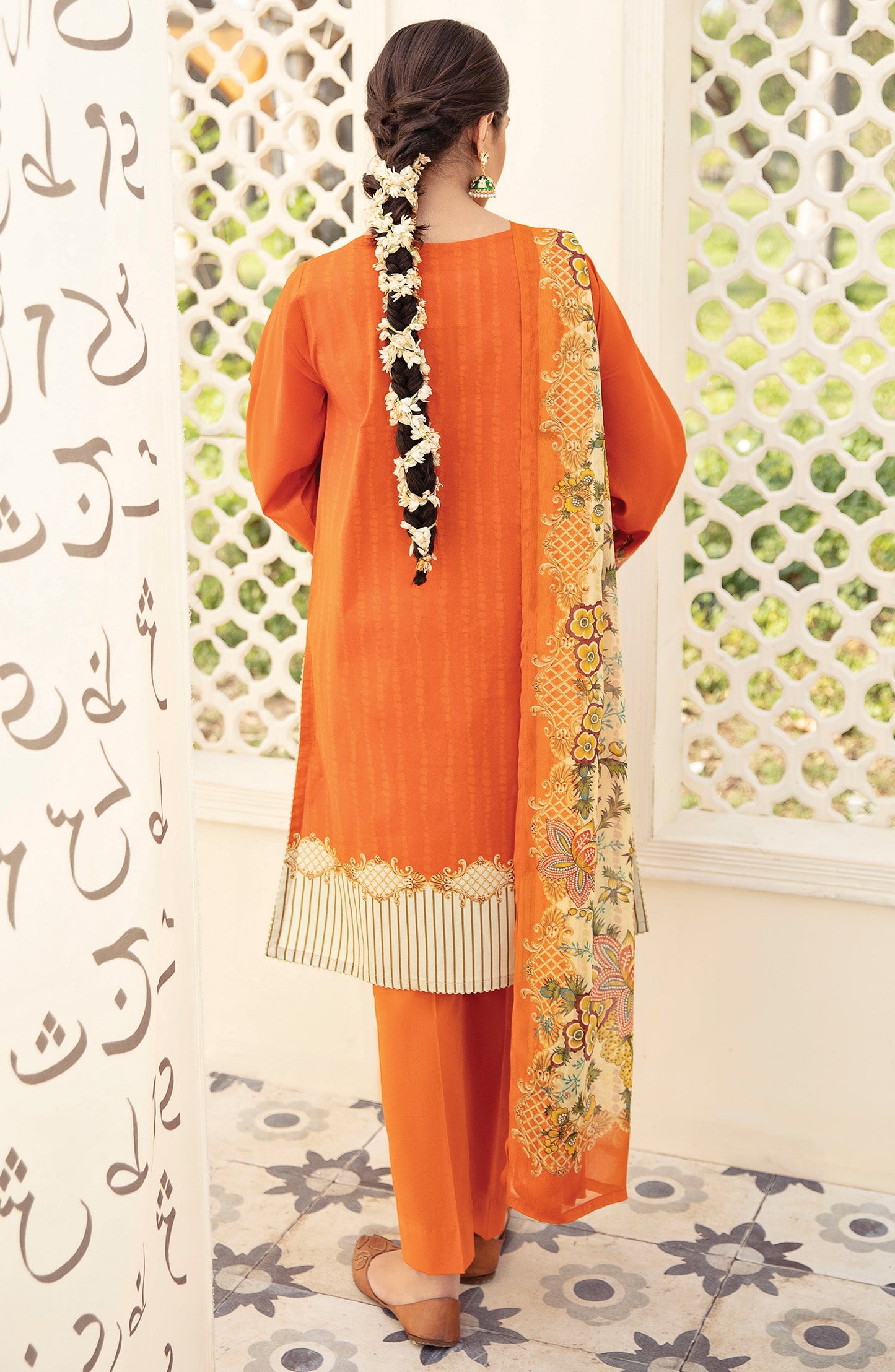 Orient - Unstitched 3 Piece Embroidered Lawn Suit