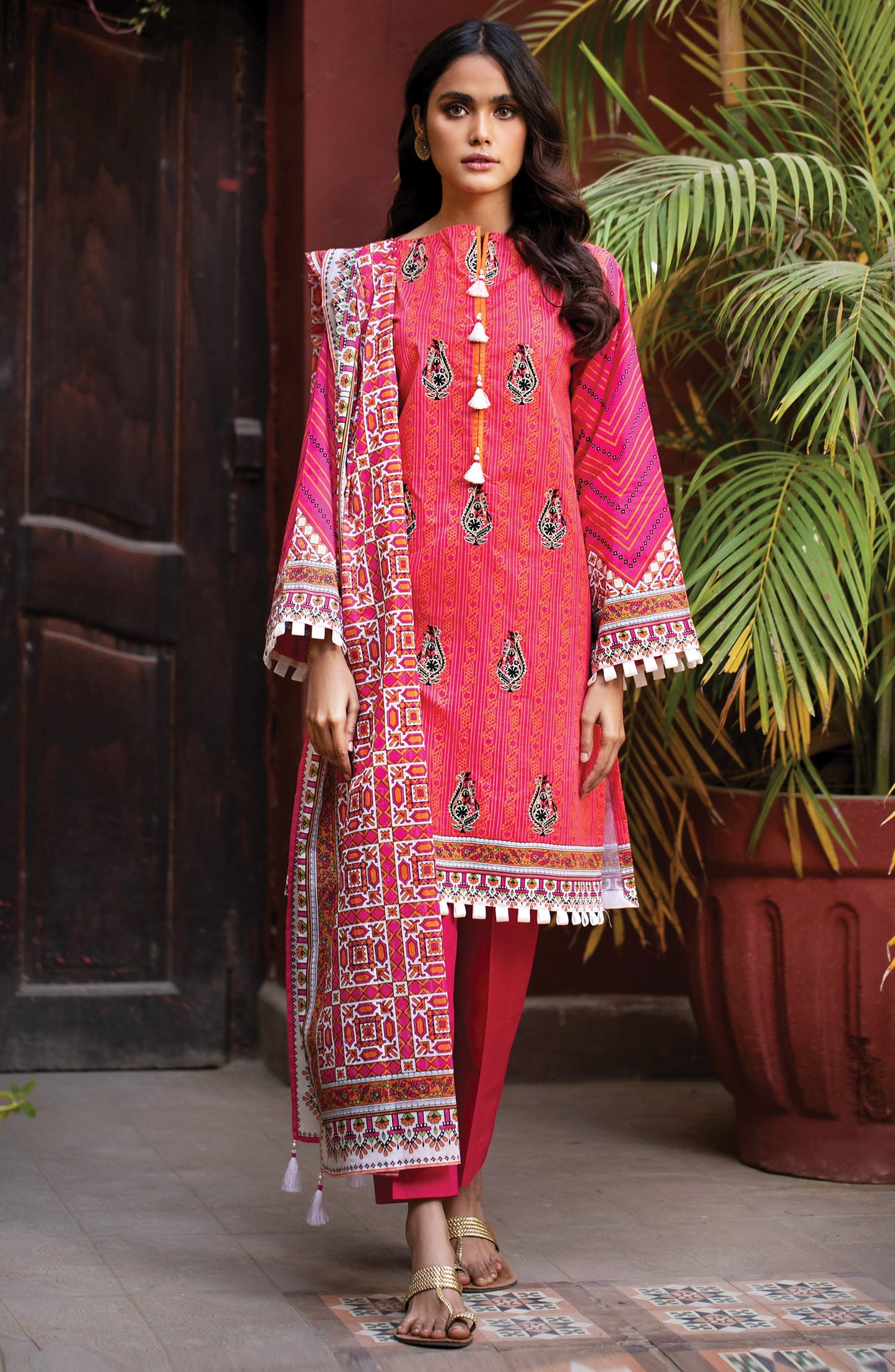 Orient - Unstitched 3 Piece Embroidered Lawn Suit