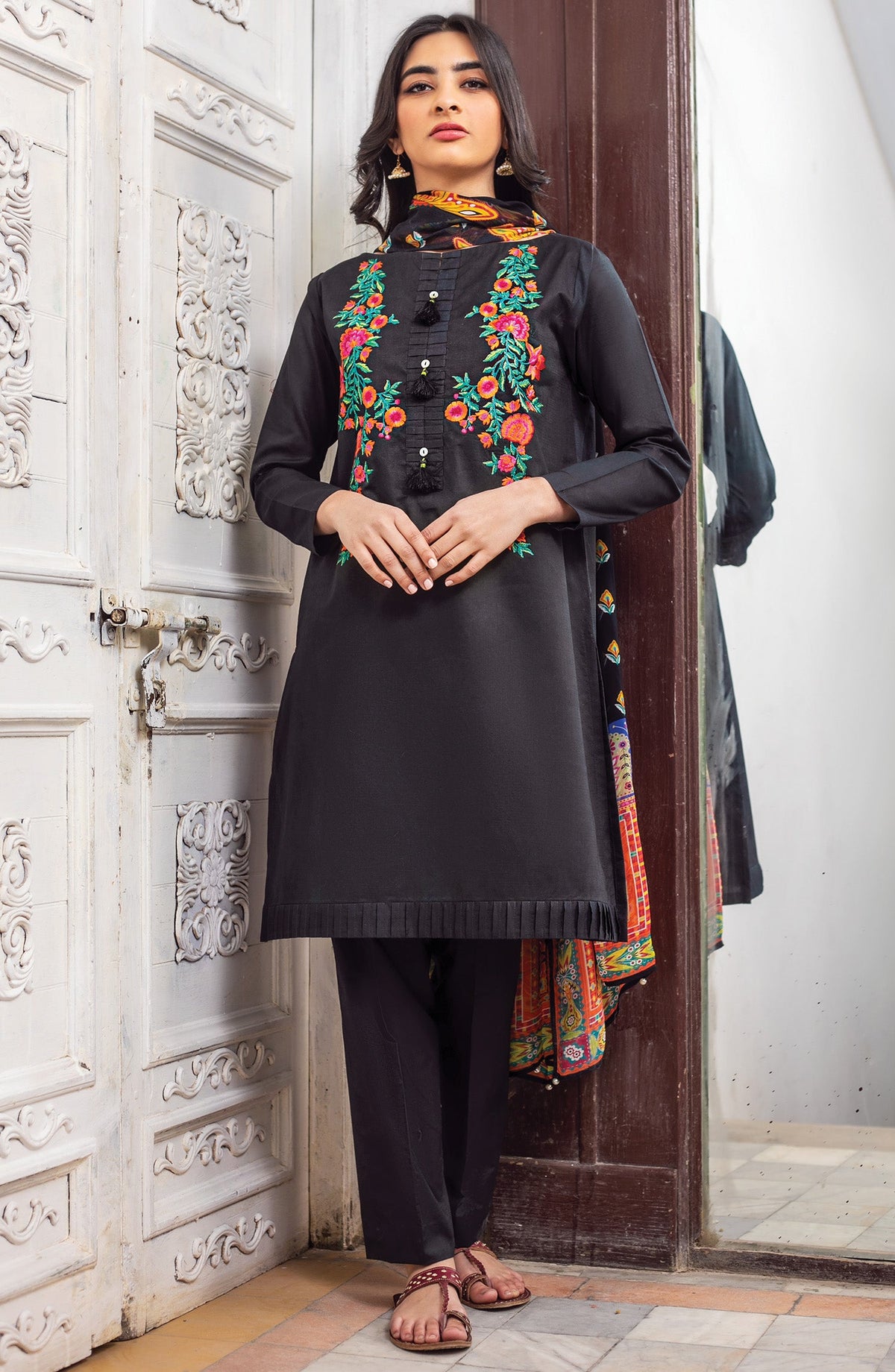 Orient - Unstitched 3 Piece Embroidered Lawn Suit