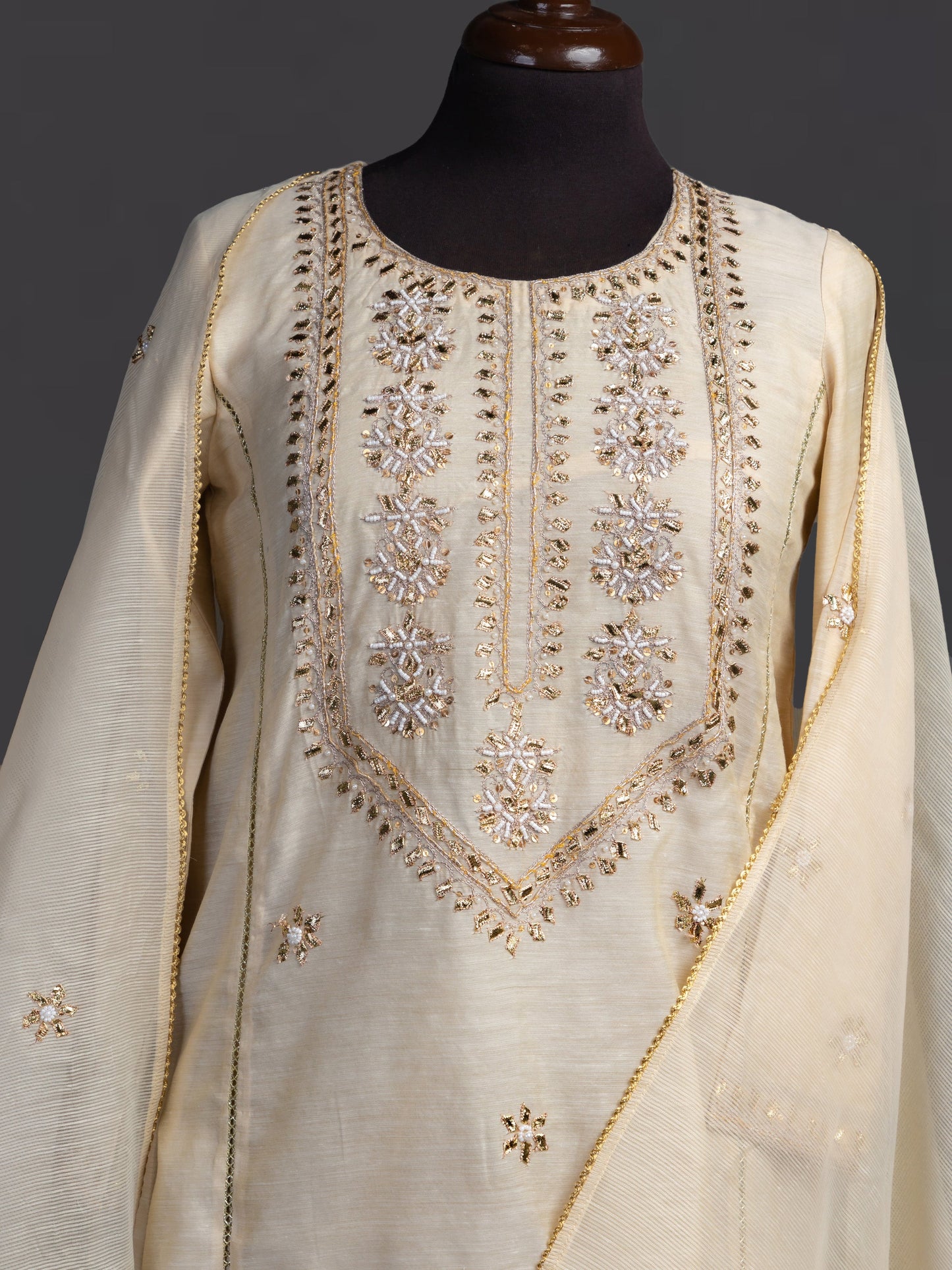 Eraj Hussain - Gotta Patti Gold - Stitched