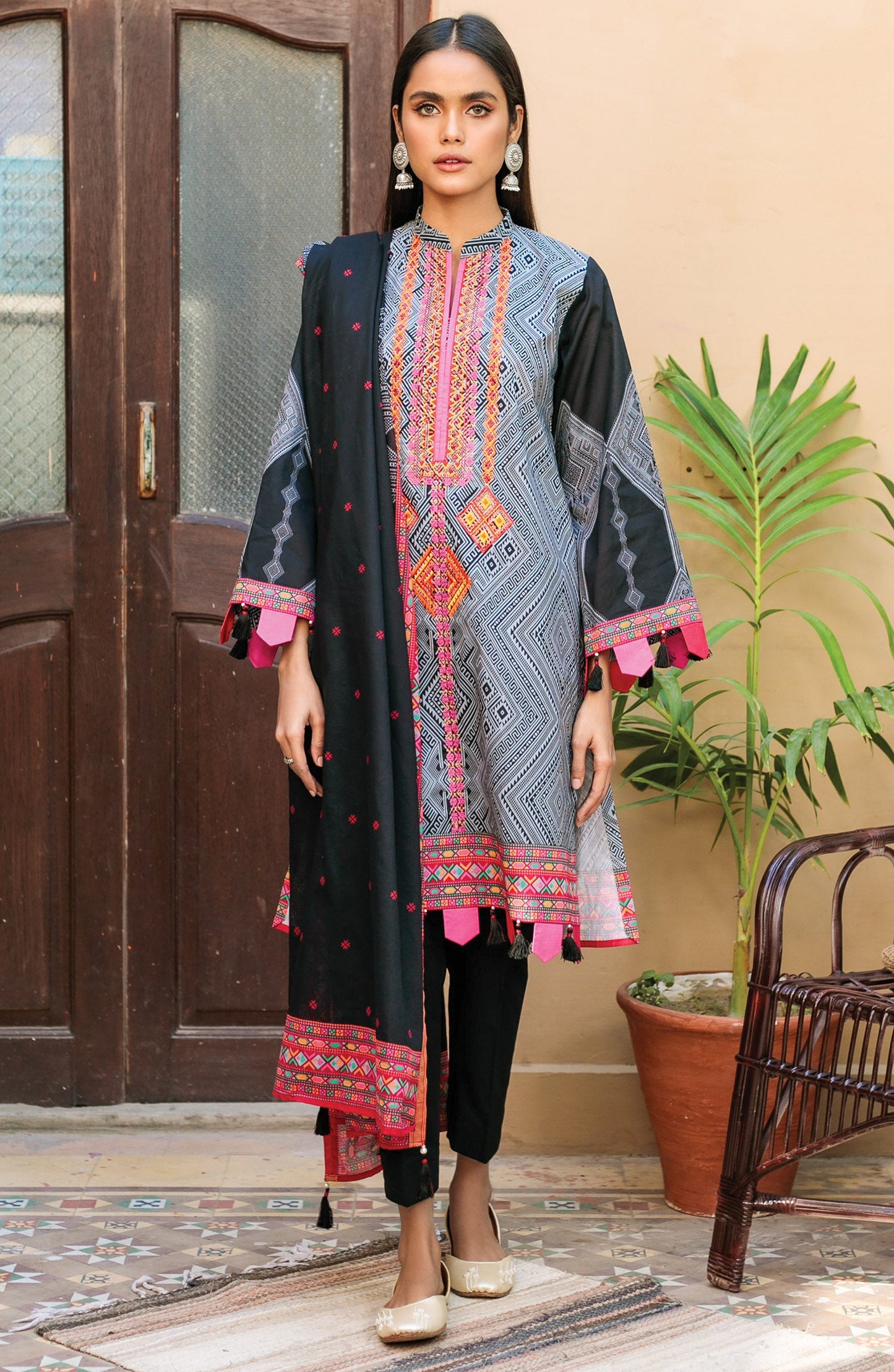 Orient - Unstitched 3 Piece Embroidered Lawn Suit