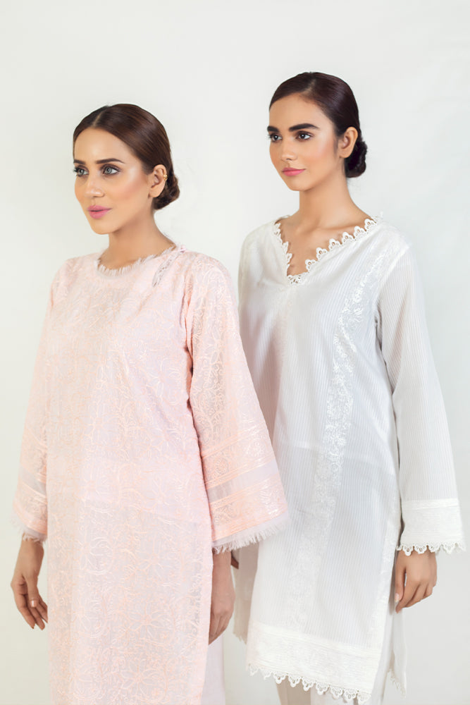 AK E22 - W 05 - White Shirt