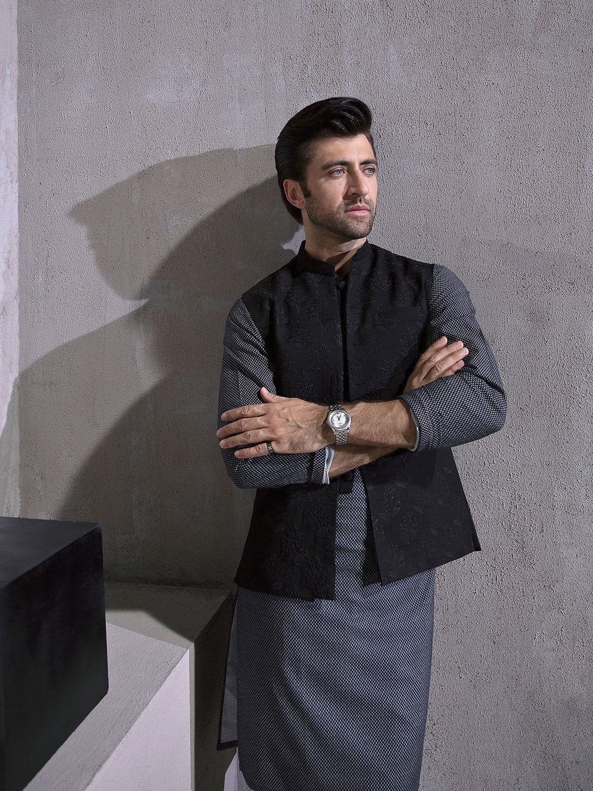 Edenrobe - Men's Black Waist Coat Ceremonial - EMTWCC21-074