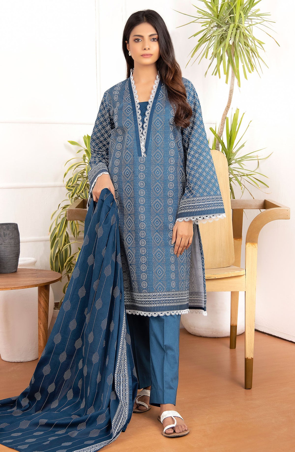 Orient - Unstitched 3 Piece Printed Lawn Shirt And Net Lawn Dupatta