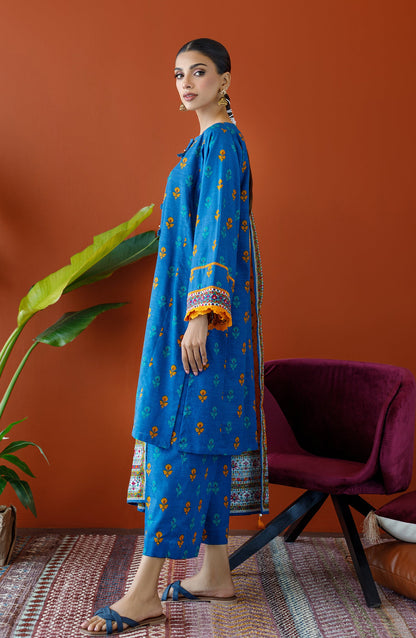 Orient - Unstitched 3 Piece Printed Khaddar Shirt , Khaddar Pant and Khaddar Dupatta