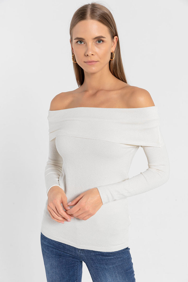 BTW - OFF SHOULDER SWEATER