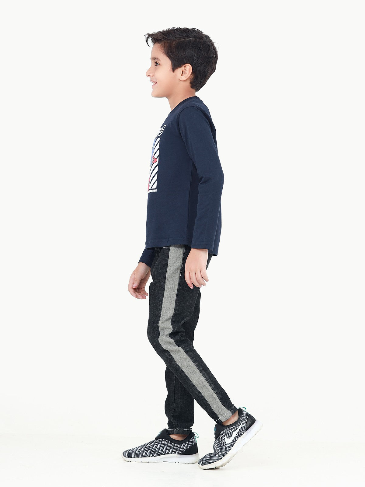 Edenrobe - Boy's Navy Full Sleeve T-Shirt - EBTGF22-022