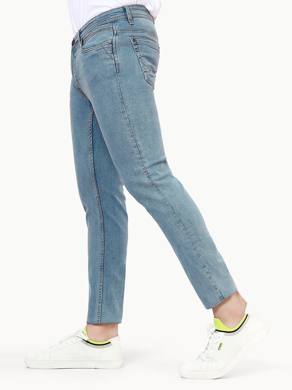 Edenrobe - Men's Light Blue Jeans - EMBPD22-005